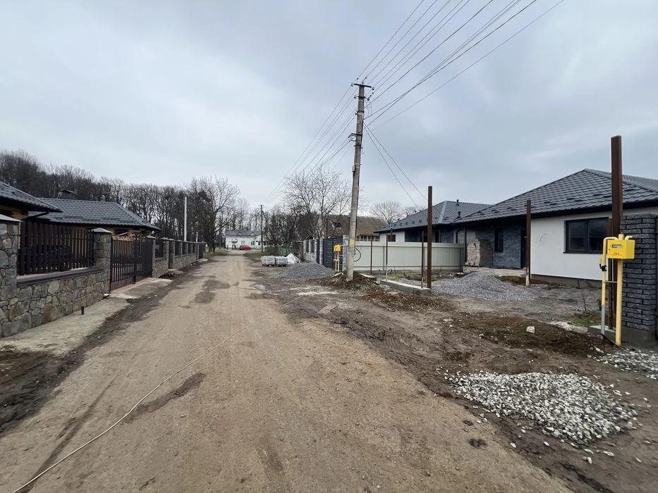 Продам дом с большим участком