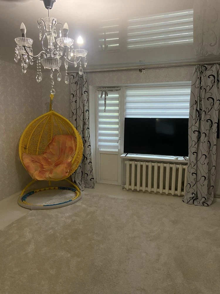 Продам однокомнатную квартиру:чешка,второй этаж35м.кв.35микр