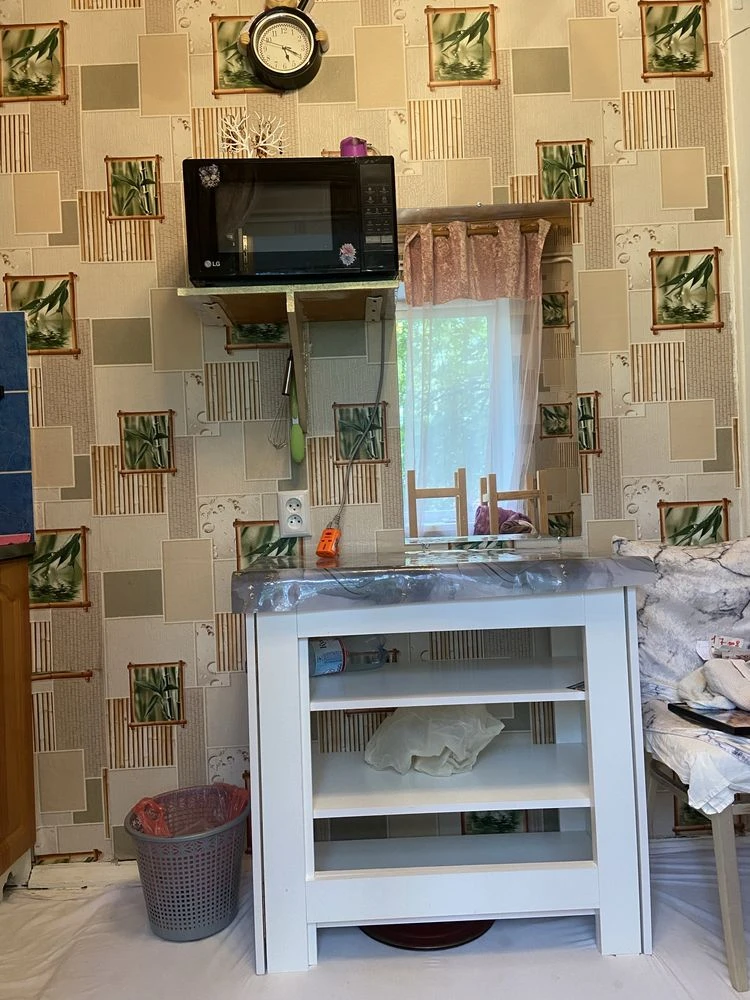 Продам однокомнатную квартиру:чешка,второй этаж35м.кв.35микр