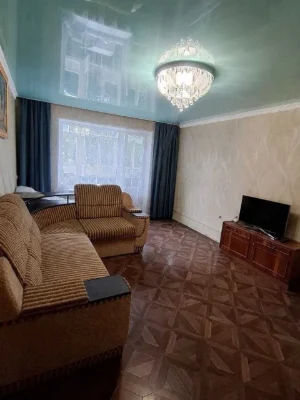 Продається 3-кімнатна квартира на 1 поверсі, мікрорайон 35