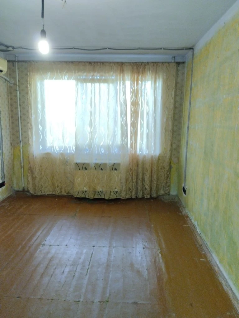 Продажа трехкомнатной квартиры в спальном районе города Покров