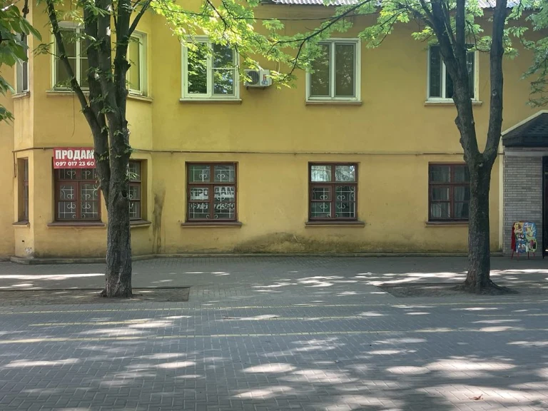 3-х кімнатна квартира в центі міста (Переоформлення за рахун