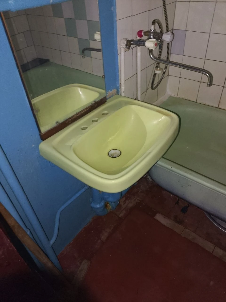 Продам 2х кімнатну квартиру  у  місті  ПОКРОВ  (Дніпропетров