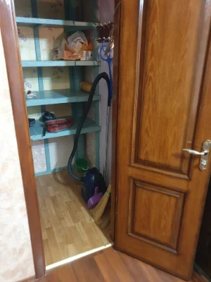 Продається 4-кімнатна квартира