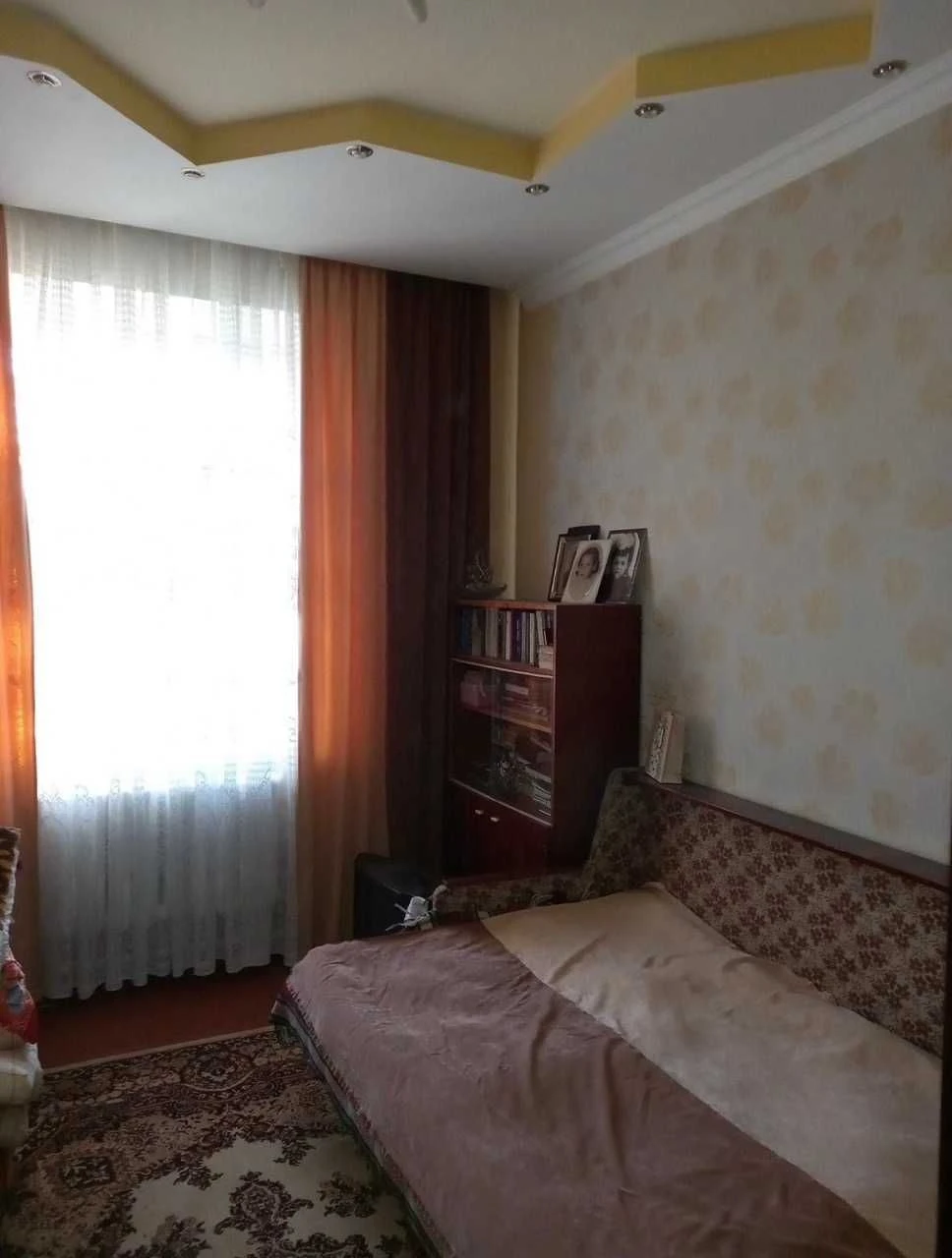 Продається 3-х кімнатна квартира