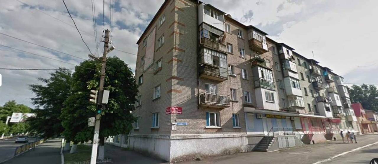 Квартира у м. Подільск Одеської області на вул. Шкільна, 2 (