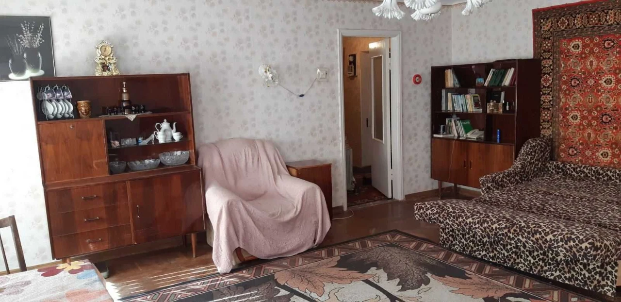 Квартира у м. Подільск Одеської області на вул. Шкільна, 2 (