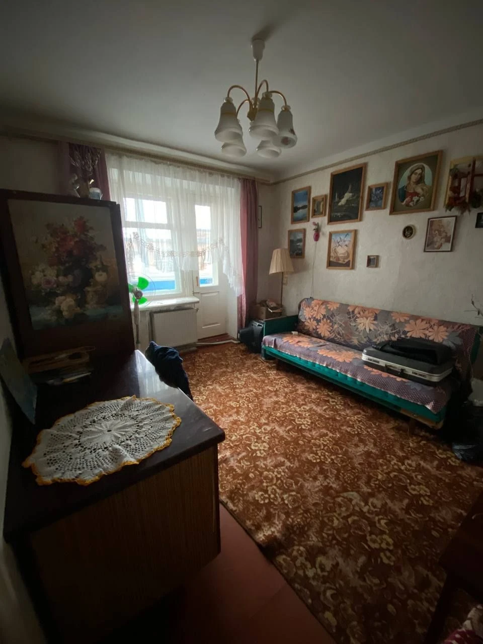 Квартира 4 кімнатна +3 сараї