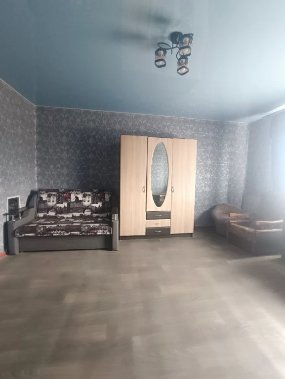 ПРОДАЖ 2к , Є- Відновлення, середина будинку