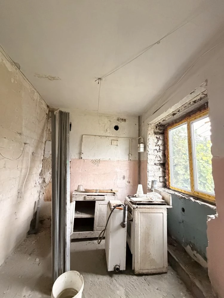 Продаж 3к квартири в центрі м. Верхівцеве СЕРТИФІКАТ