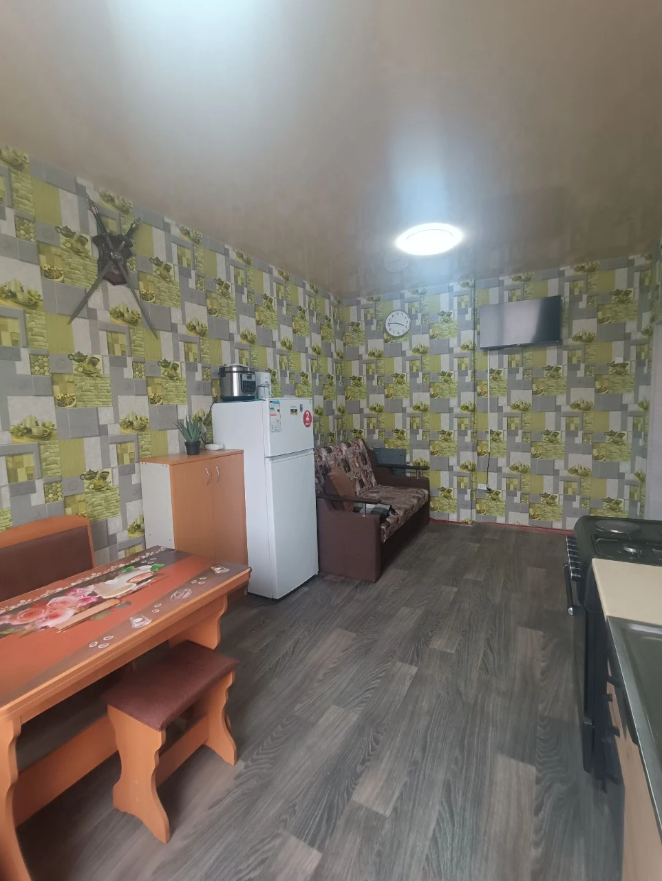 FOR SALE 2-room apartment, Renovated, Middle of the house