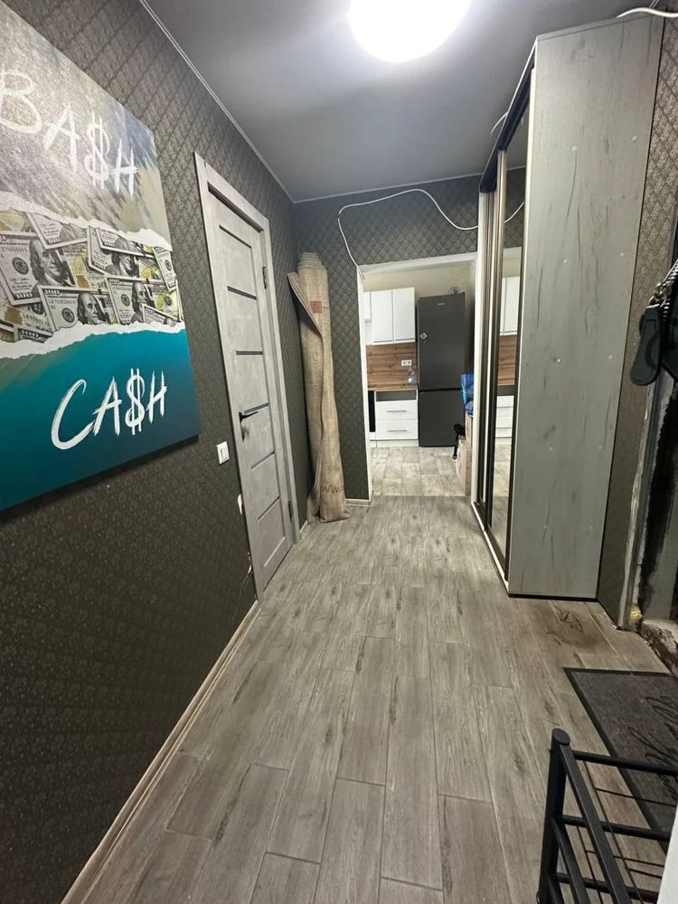 Продам 2-х ком с ремонтом в Центре Подгороднего