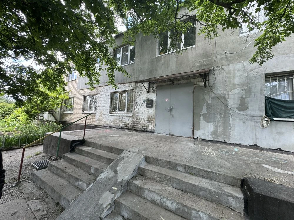 Продам 2-х ком с ремонтом в Центре Подгороднего