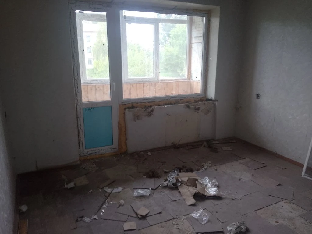 Продам 4-ьох кімнатну квартиру під ремонт