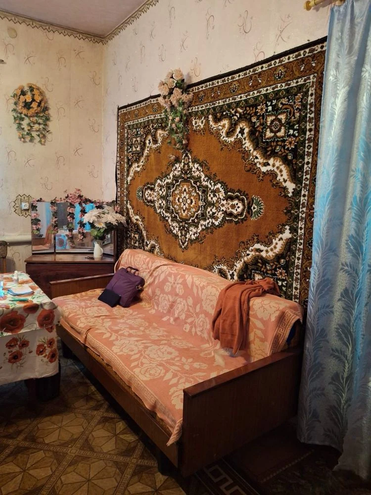 Продаж квартири з земеле Перещепино