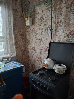 Продаж квартири з земеле Перещепино