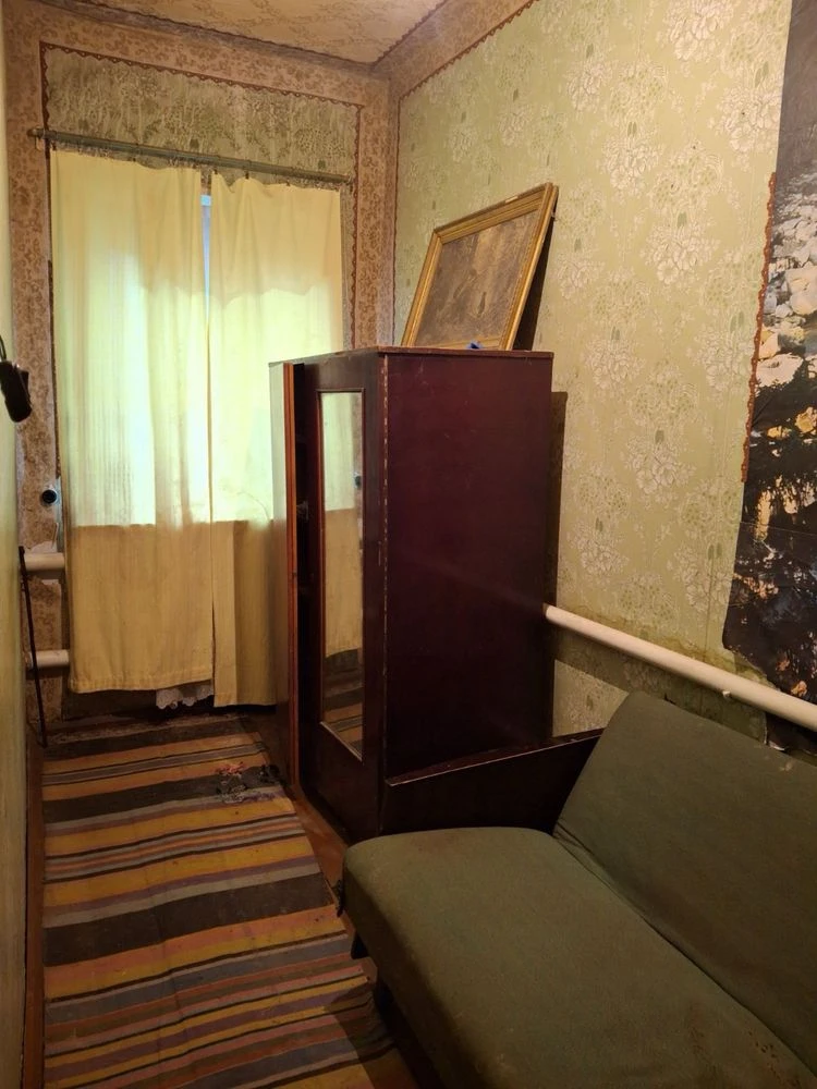 Продаж квартири з земеле Перещепино
