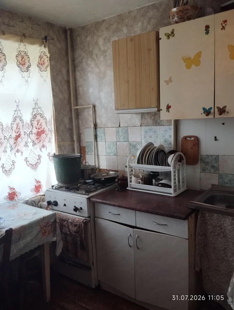 Продам двох кімнатну квартиру