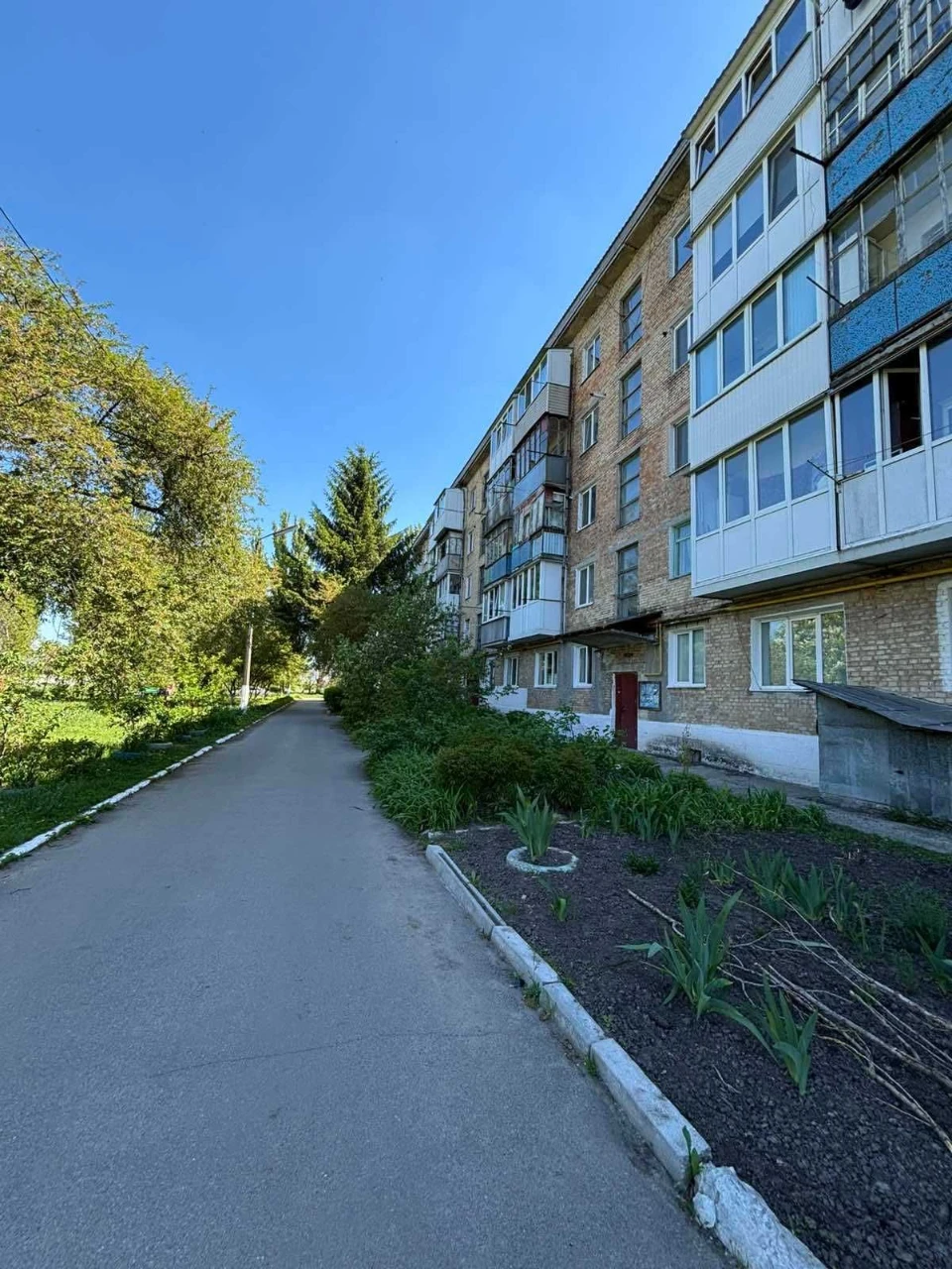 Продаж 2-кімнатної квартири місто Узин.