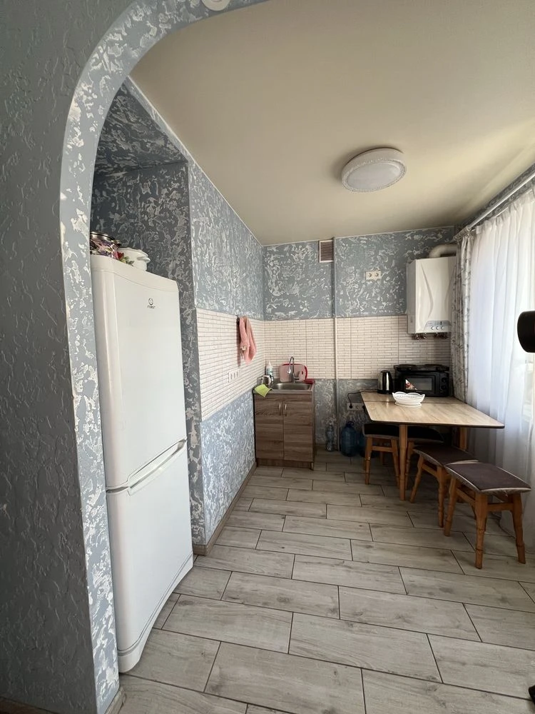 Ексклюзив. Продам хорошу 2шку з ремонтом в центрі міста  Узи