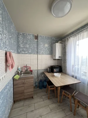 Ексклюзив. Продам хорошу 2шку з ремонтом в центрі міста  Узи