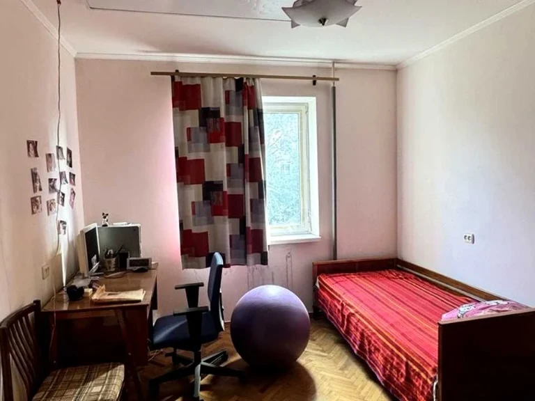 Квартира. Боярка, Молодіжна вулиця
