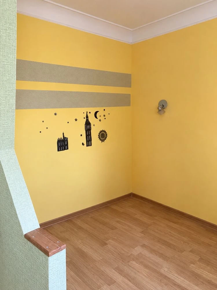 Продається 2-кімнатна квартира в центрі міста (торг)