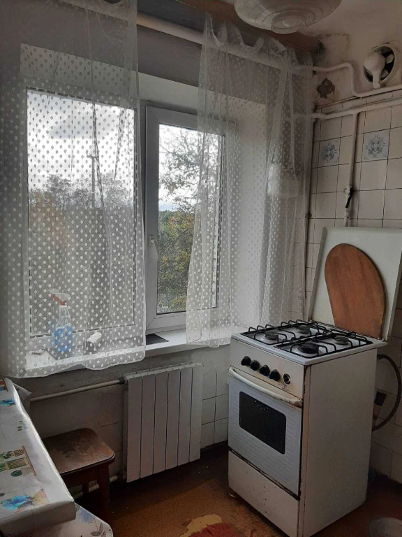 Боярка , центр , продаж 3-х кімнатної квартири в цегляному б