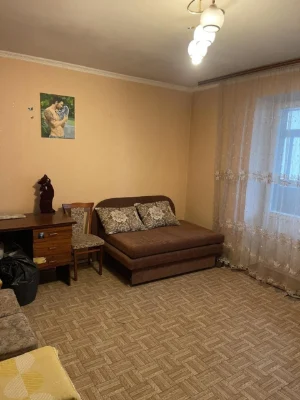 Продаємо 3 кімнатну квартиру  вул. Чернишевського