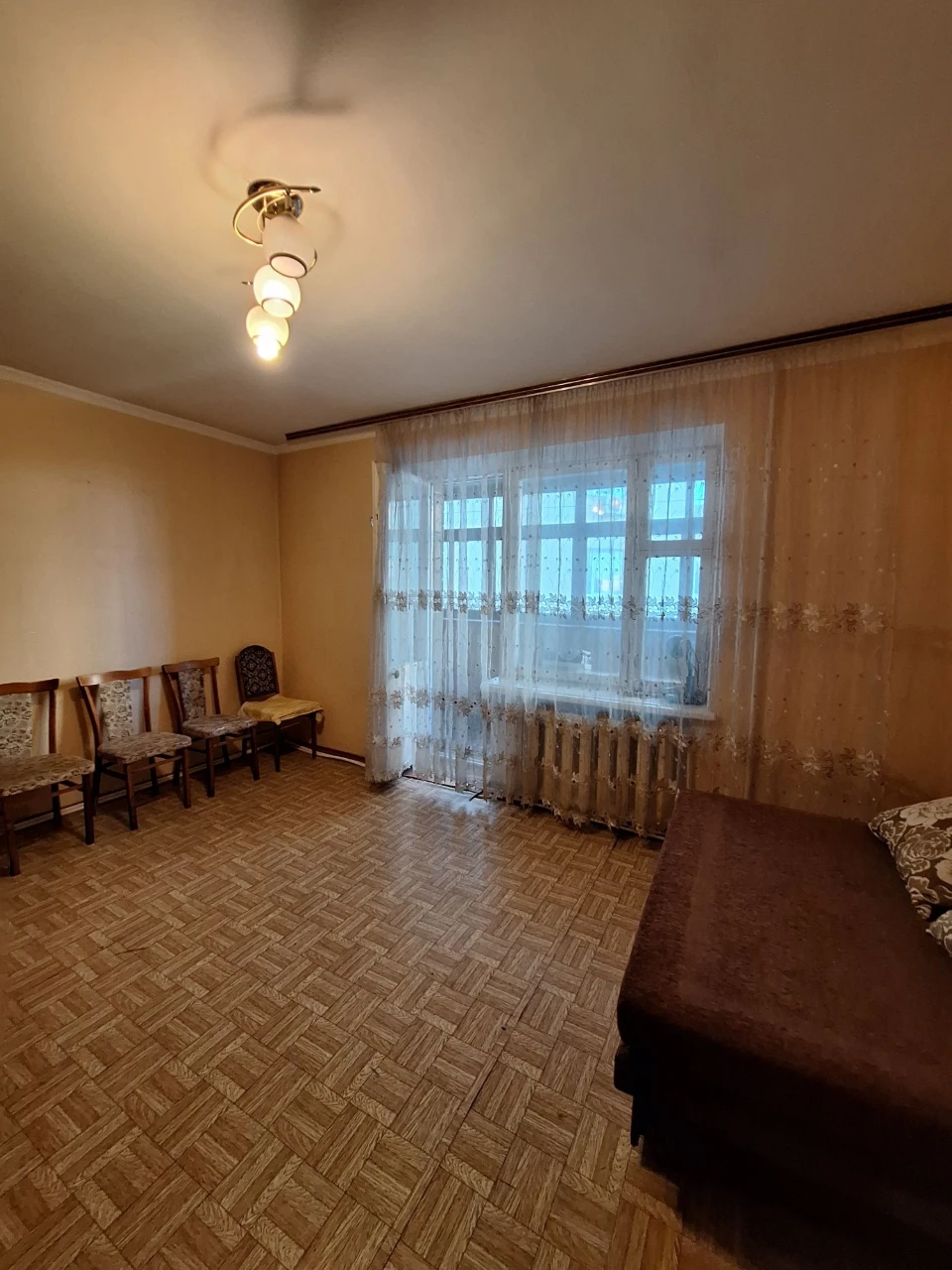 Продаємо 3 кімнатну квартиру  вул. Чернишевського