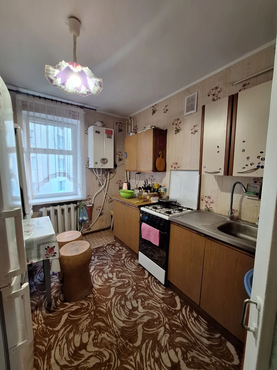 Продаємо 3 кімнатну квартиру  вул. Чернишевського
