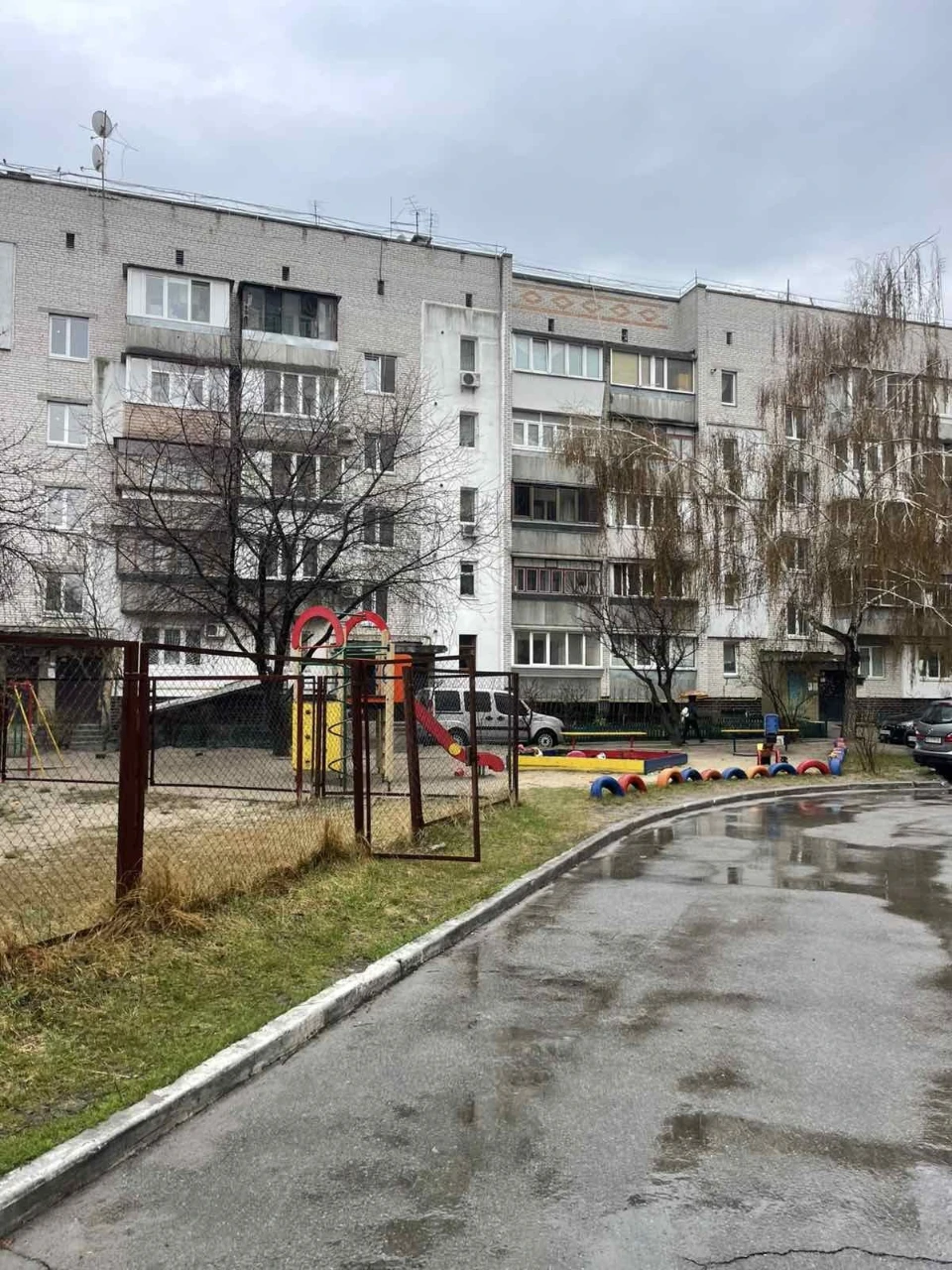 Продаємо 3 кімнатну квартиру  вул. Чернишевського