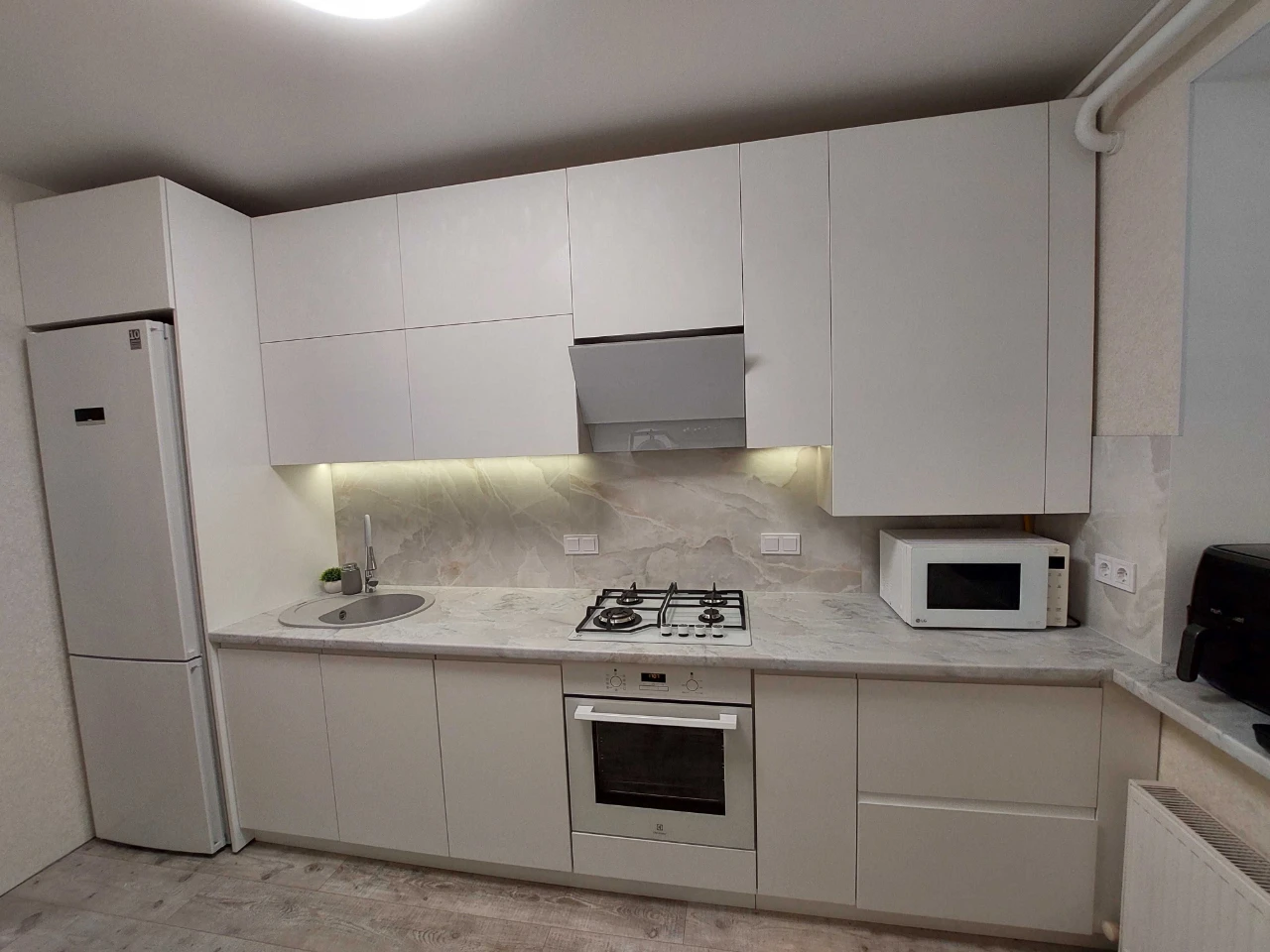 Продаж 1-к квартири з ремонтом та підвальним приміщенням