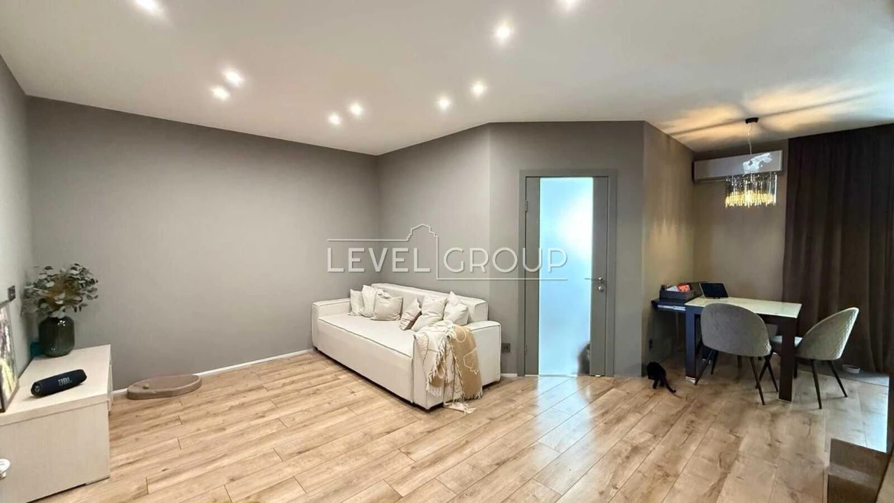 Продаж сучасної 3-кімнатної квартири 76 м² з ремонтом