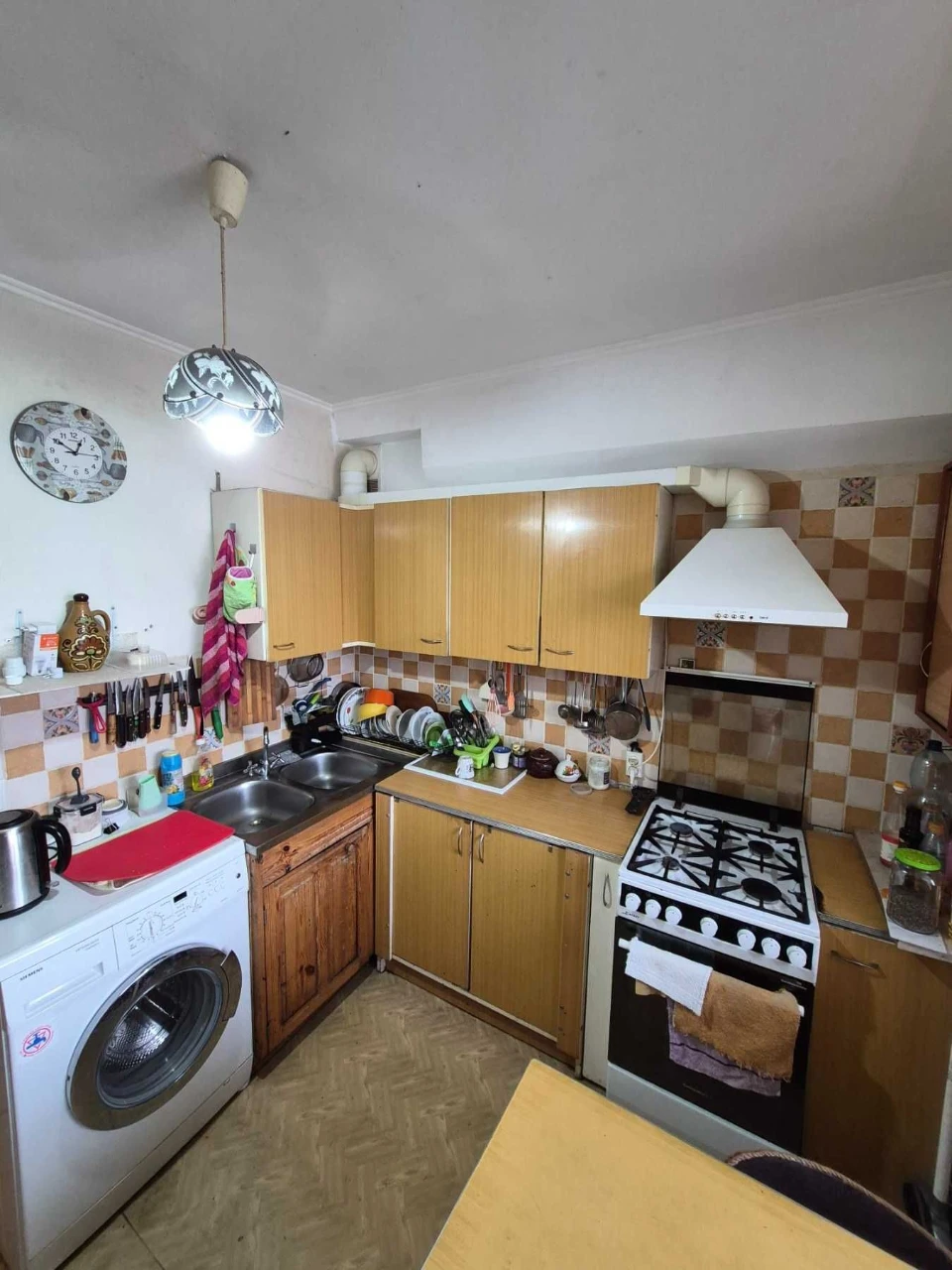 Продам 2-х кім квартиру 69м2 з індивідуальним опаленням