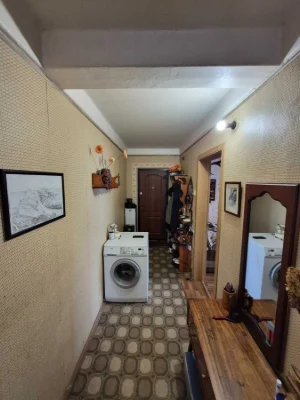 Продам 2-х кім квартиру 69м2 з індивідуальним опаленням