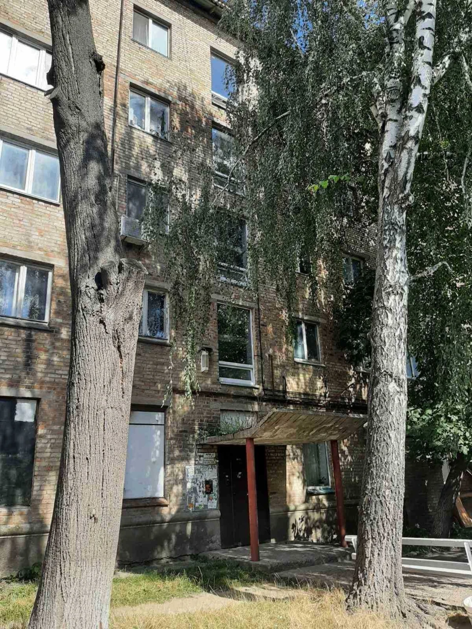 Боярка продаж 3-х кімнатної квартири, у теплому цегляному бу