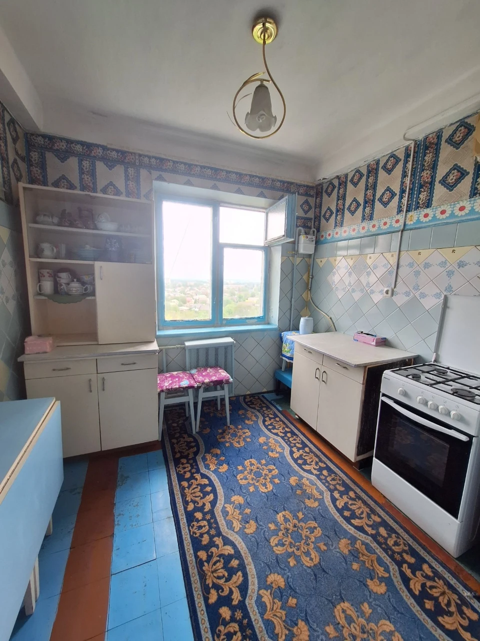 Продаю 2 кімнатну квартиру  вул. Білогородська 144