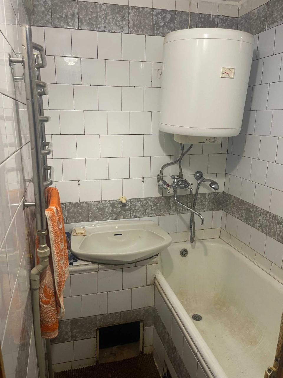 3-кімнатна квартира (загальна — 63,8 м²; житлова — 41,5 м²)