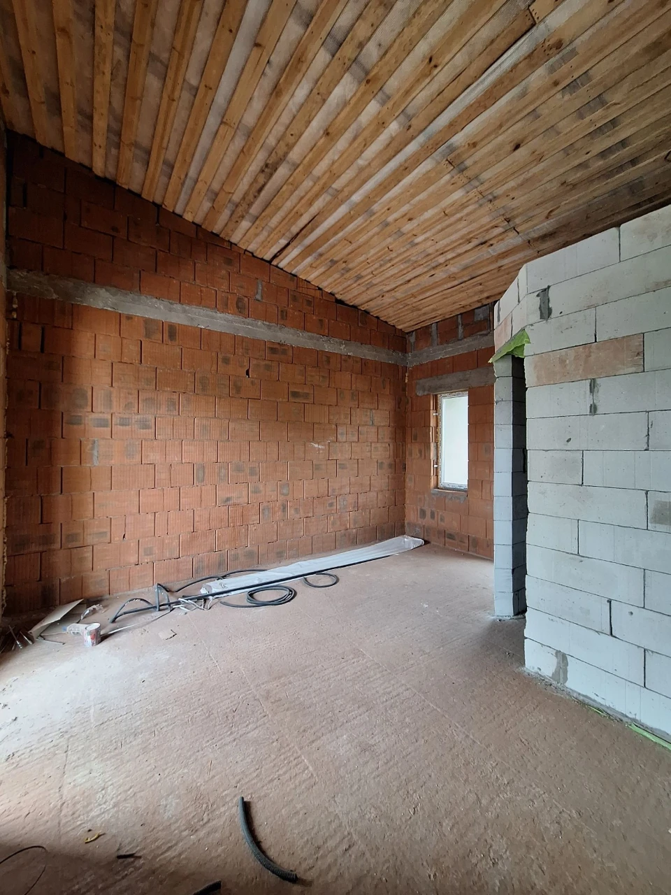 Продам 1 кімнатну квартиру в клубному  будинку