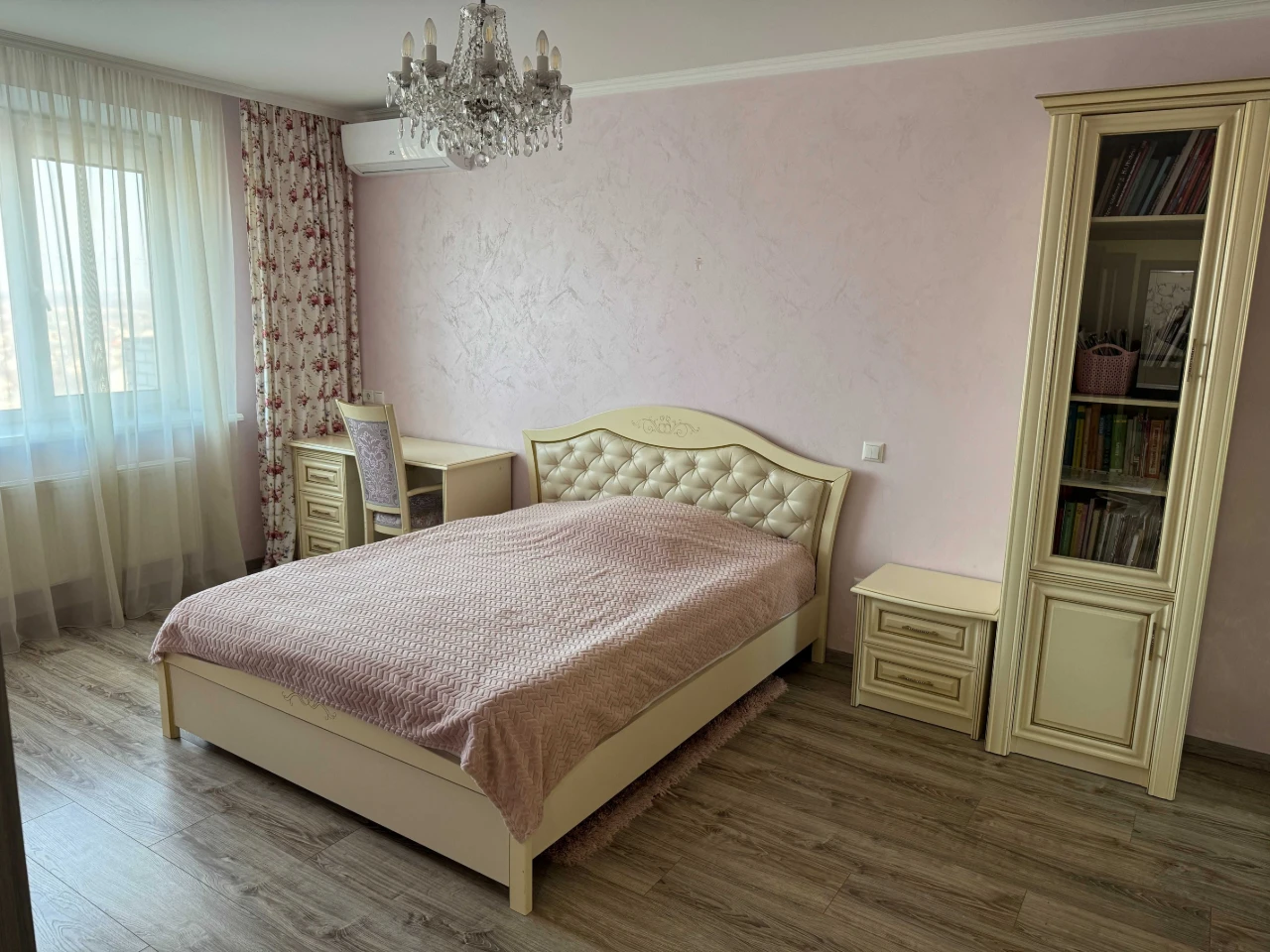 Продаж стильної 3-кімнатній квартири 100 м2 в Боярці