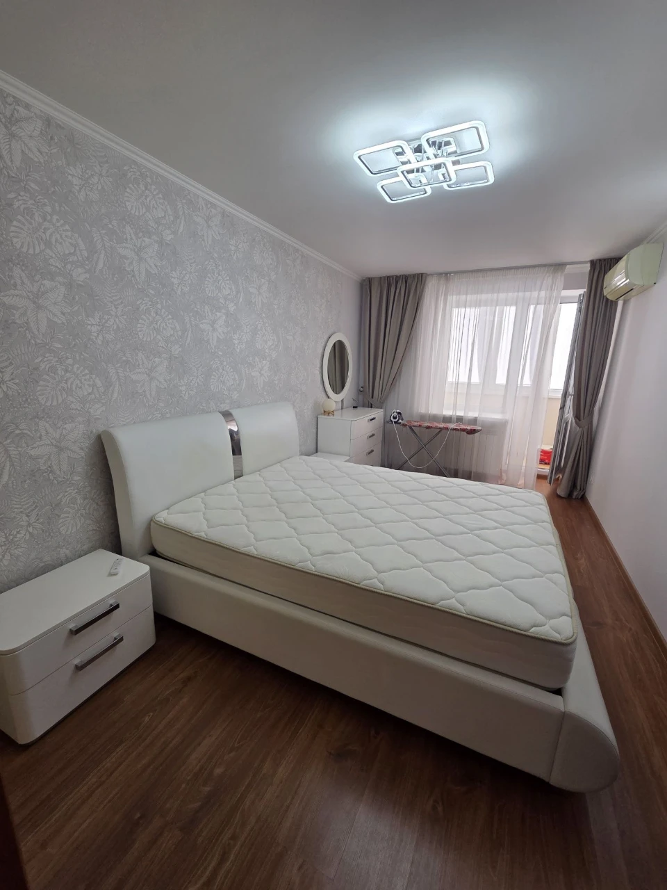 Sale of a 3-room apartment in Ukraine, Sovnova Street
