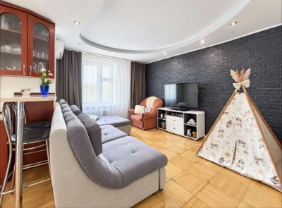 Sale of a 3-room apartment in the city of Ukraine