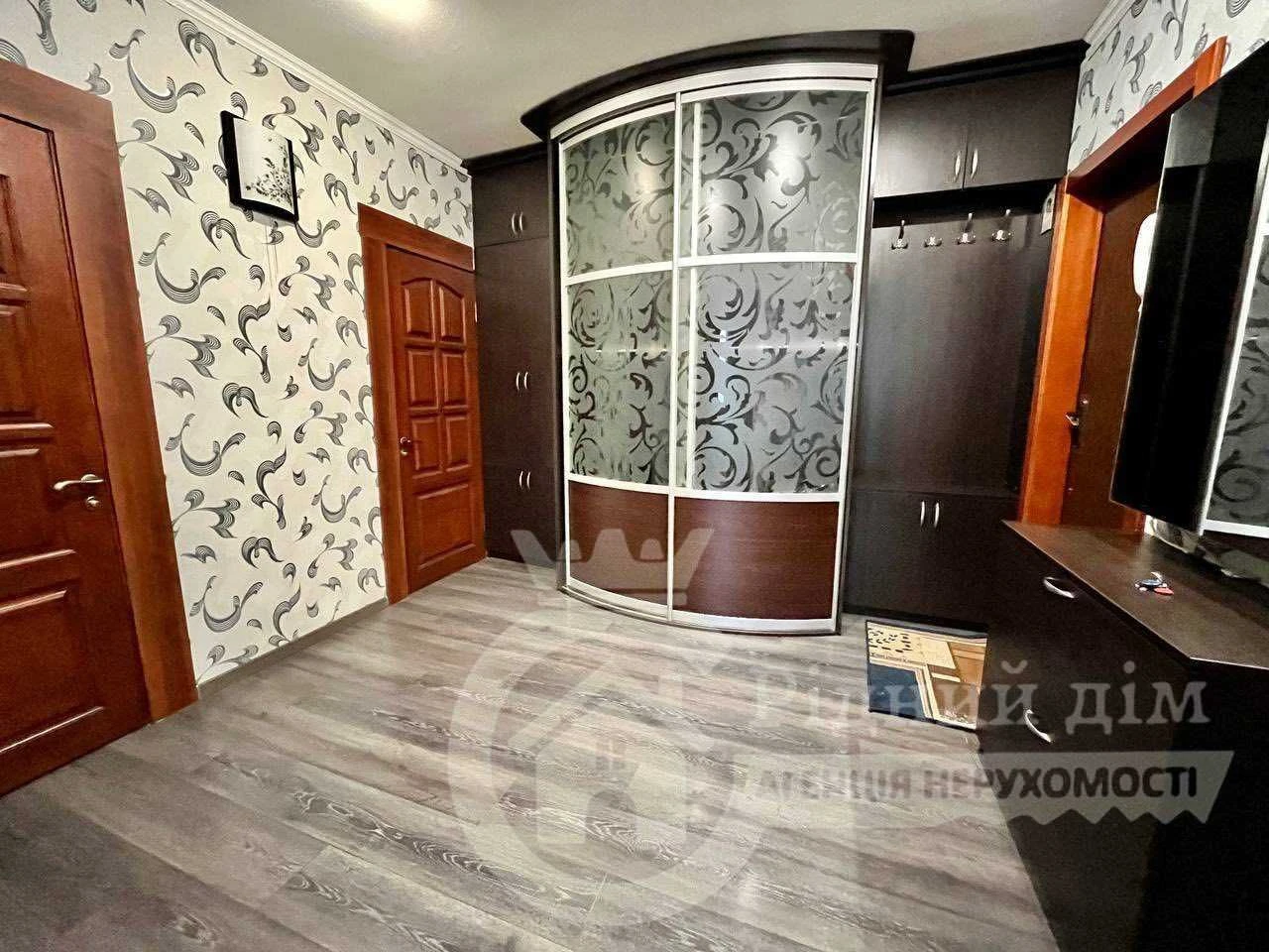 Продам 3К квартиру аїнка біля р.Дніпро