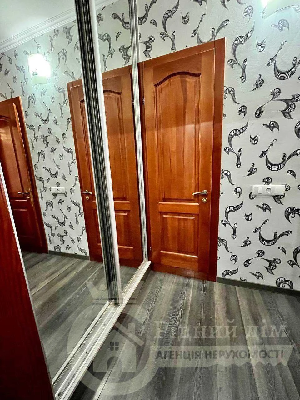 Продам 3К квартиру аїнка біля р.Дніпро
