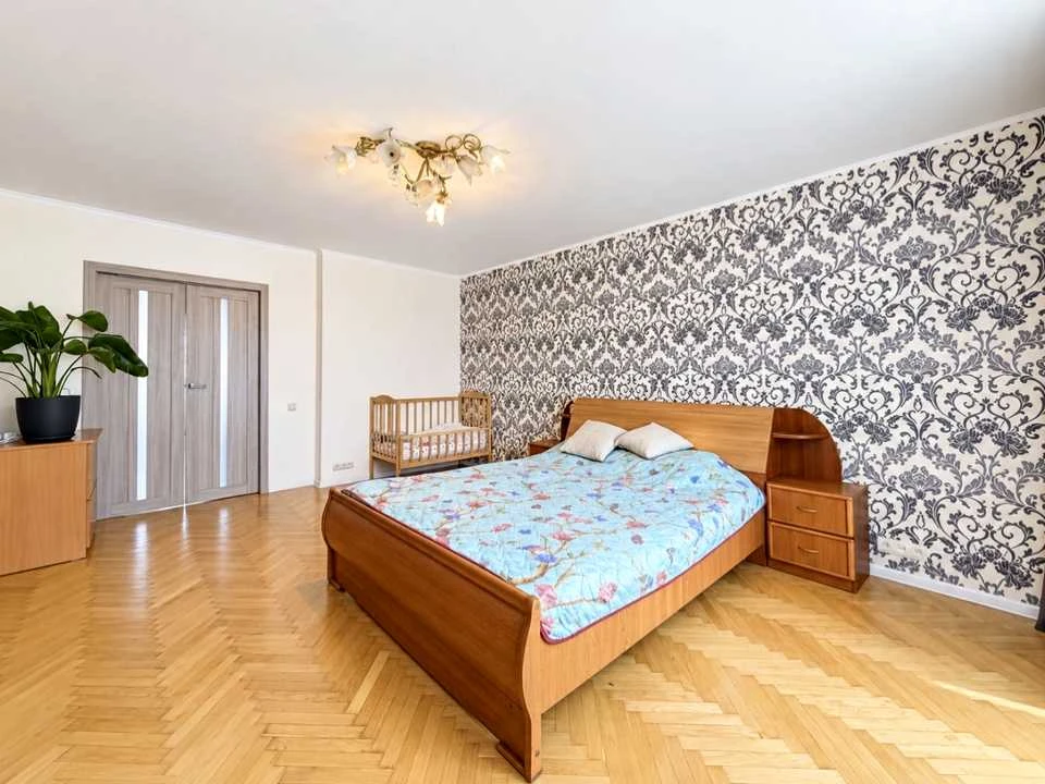 Квартира. Українка, Соснова вулиця