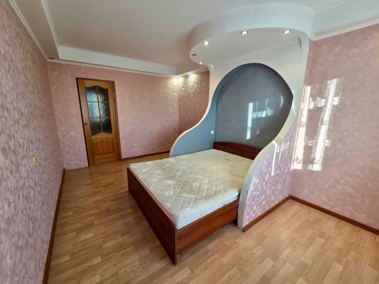 Sale of a 2-room apartment in Ainka, Zvyazka Street