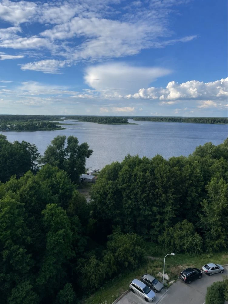 For Sale: Panoramic 3-bedroom apartment in Ukraine