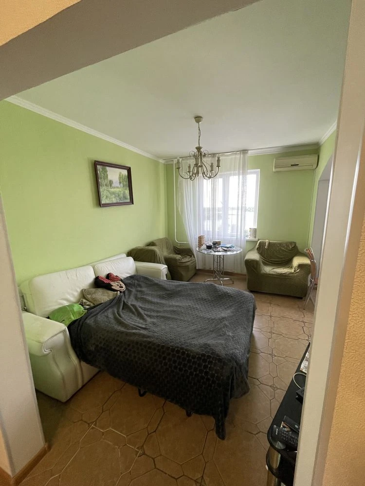 For Sale: Panoramic 3-bedroom apartment in Ukraine