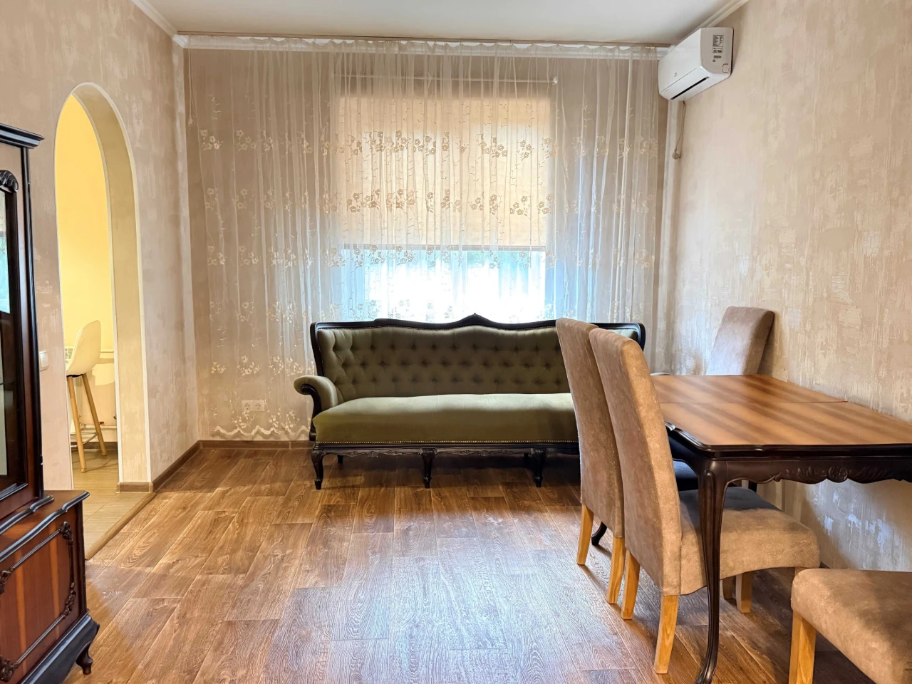 FOR SALE BY OWNER: 4-room apartment in the city of Ukraine. Possible